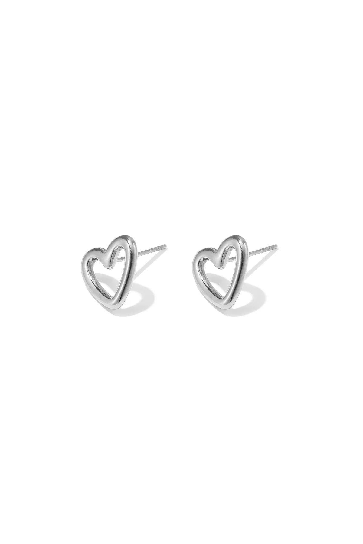 Studs hartjes oorbellen zilver