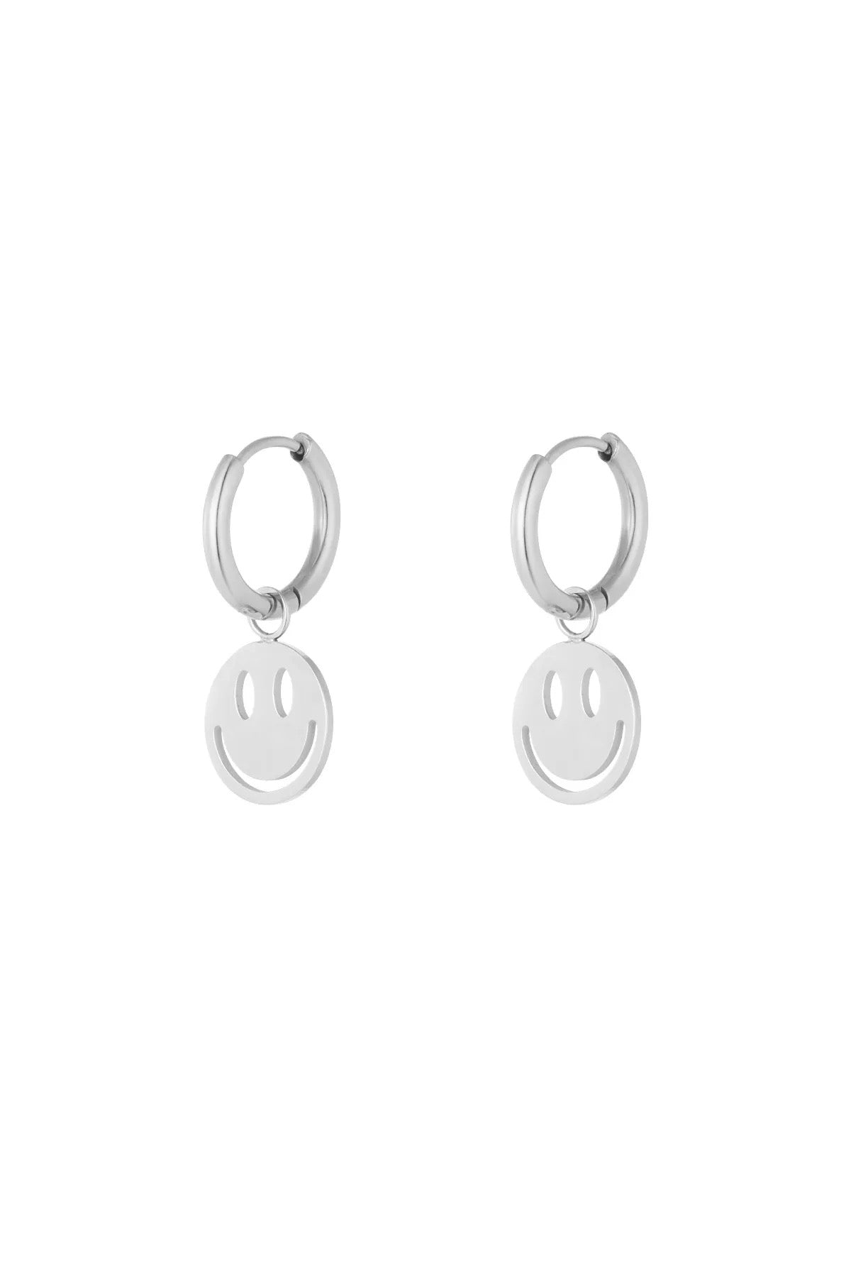 Smiley oorbellen zilver