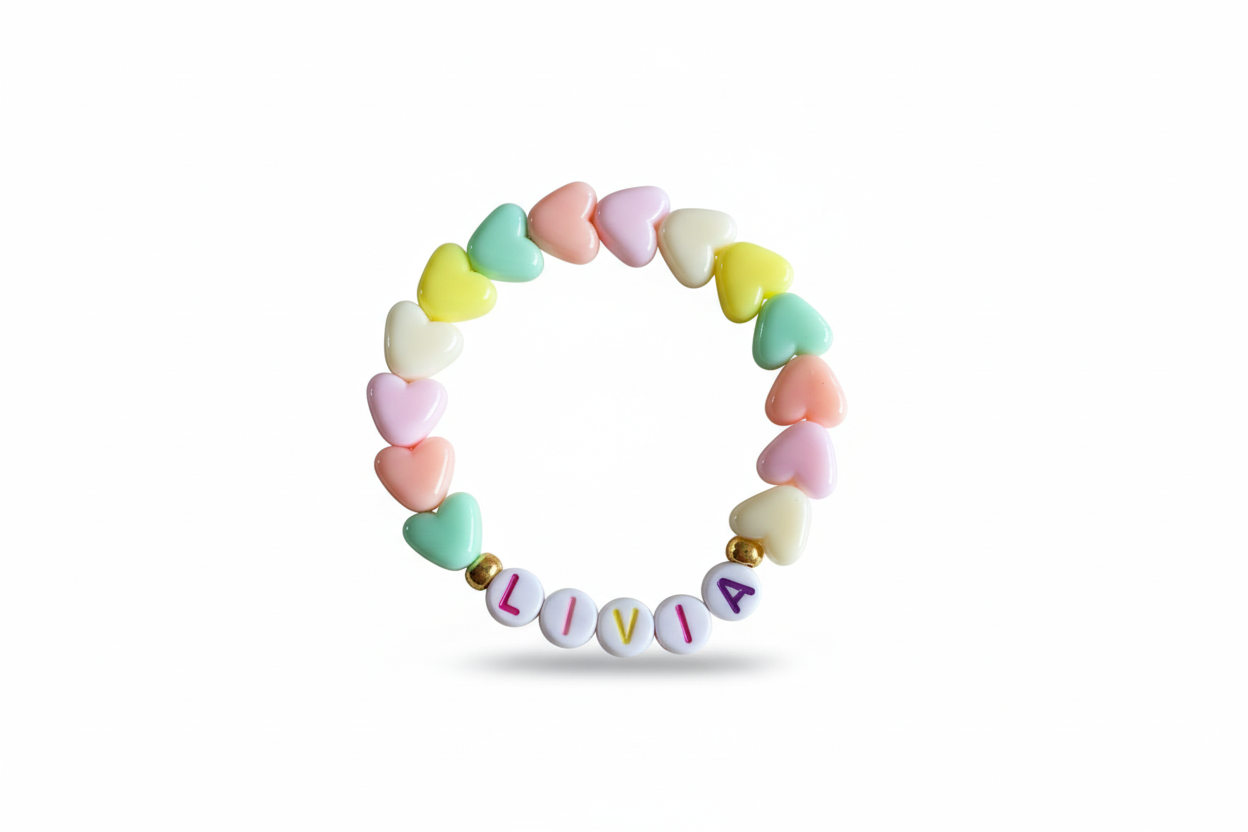 Livia hartjes armband witte achtergrond