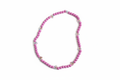 Roze kralen ketting witte achtergrond